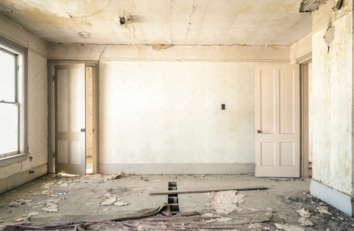 Waste disposal crew managing a cleanout project in Lufkin